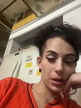 Snapshot of petiteDollface chatting on 12/15/24, 10:37 petiteDollface online show from 12/15/24, 10:37