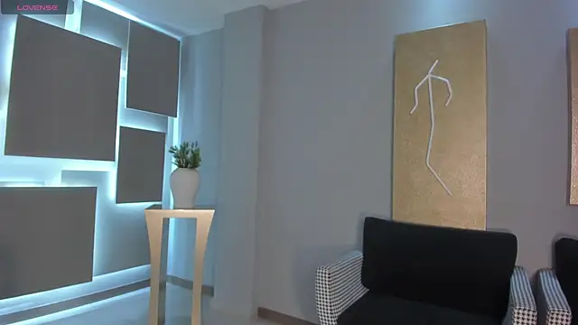 Snapshot of LizzHamilton__ chatting on 01/17/26, 12:31 LizzHamilton online show from 01/17/26, 12:31