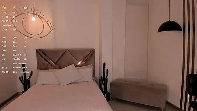 LizzHamilton   online show from 03/21/26, 03:49