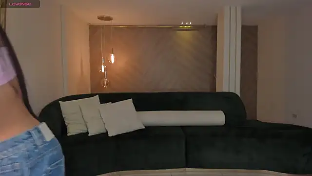 Snapshot of LizzHamilton__ chatting on 09/09/25, 08:51 LizzHamilton online show from 09/09/25, 08:51