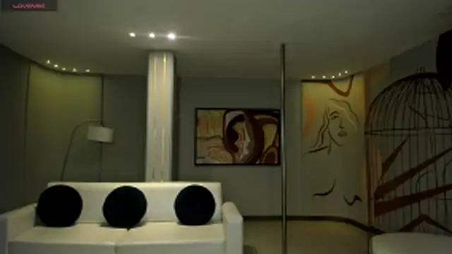 Snapshot of LizzHamilton__ chatting on 11/11/25, 09:20 LizzHamilton online show from 11/11/25, 09:20