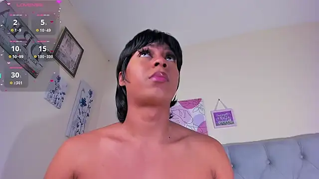 Snapshot of alyssa_dessire chatting on 02/17/26, 10:51 alyssa dessire online show from 02/17/26, 10:51