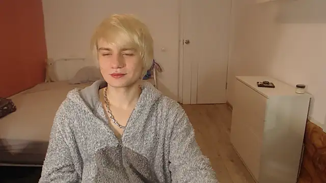 Snapshot of Oliver_sweet_ chatting on 01/15/26, 01:53 Oliver sweet online show from 01/15/26, 01:53