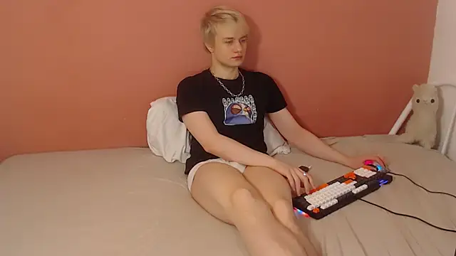 Oliver sweet  online show from 03/25/26, 12:11