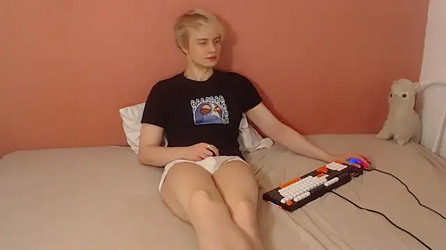 Oliver sweet  online show from 04/05/26, 01:12