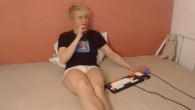 Oliver sweet  online show from 04/07/26, 12:56