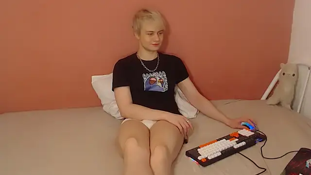 Oliver sweet  online show from 03/12/26, 12:49