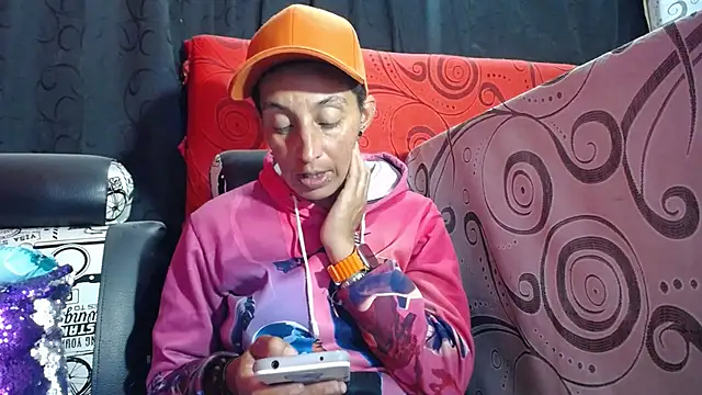 anyu1306 online show from 09/18/25, 07:39