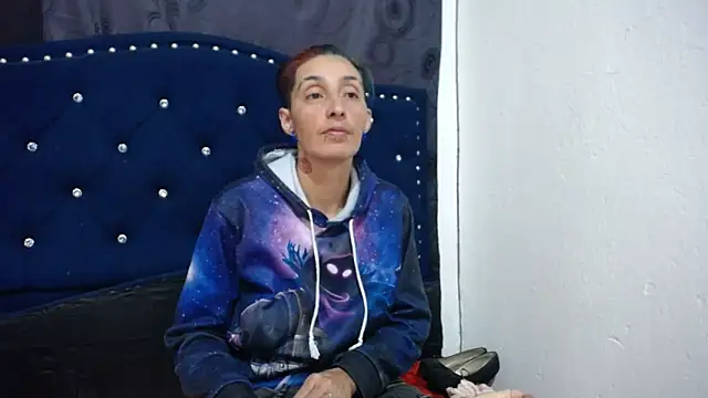 anyu1306 online show from 02/19/25, 09:14