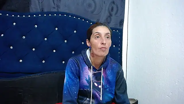 anyu1306 online show from 03/21/25, 07:33