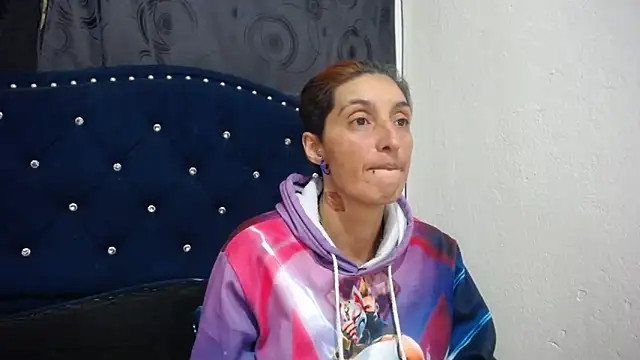 anyu1306 online show from 03/13/25, 01:54