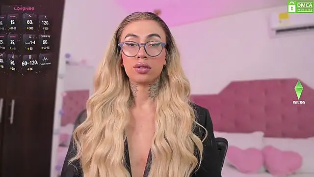 Snapshot of Miss_sagitario chatting on 03/13/25, 12:13 Miss sagitario online show from 03/13/25, 12:13