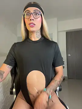 Miss sagitario online show from 04/07/26, 12:07