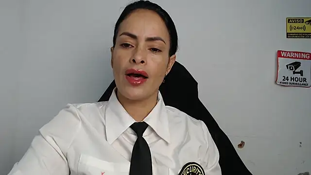 Snapshot of susana07 chatting on 06/03/26, 11:33 susana07 online show from 06/03/26, 11:33