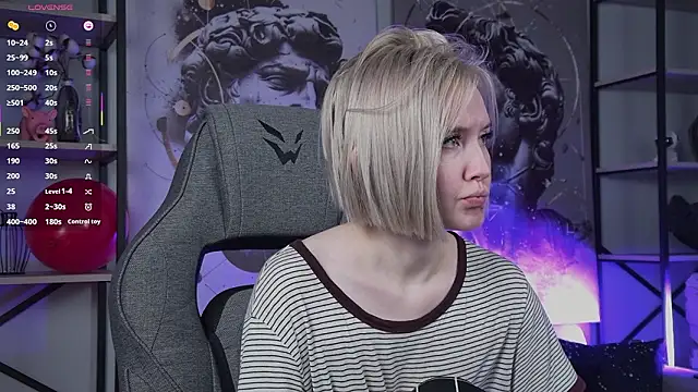 ReiYosimoto online show from 02/19/26, 03:31