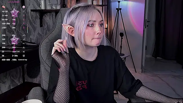 ReiYosimoto online show from 01/11/26, 04:14