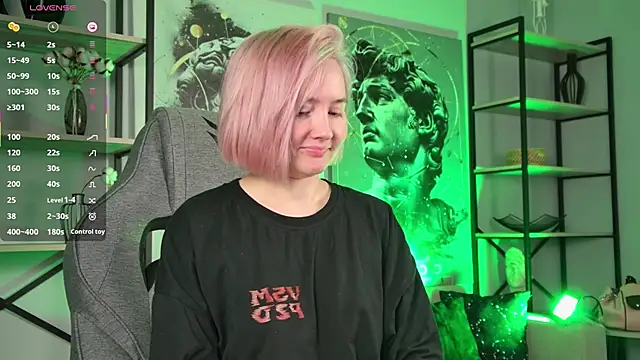 ReiYosimoto online show from 11/07/25, 04:11