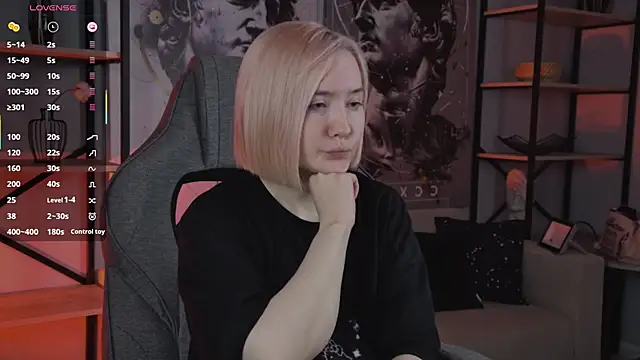 ReiYosimoto online show from 11/09/25, 02:10