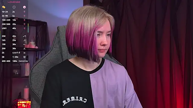 ReiYosimoto online show from 04/10/26, 06:04