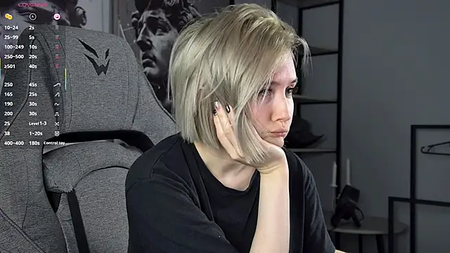 ReiYosimoto online show from 02/27/26, 04:51