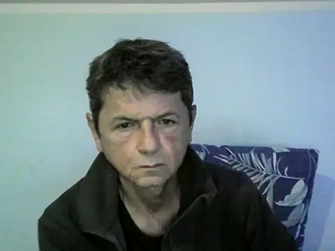 Snapshot of czarek888 chatting on 10/04/25, 09:49 czarek888 online show from 10/04/25, 09:49