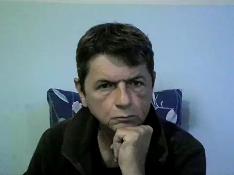 Snapshot of czarek888 chatting on 10/05/25, 04:53 czarek888 online show from 10/05/25, 04:53