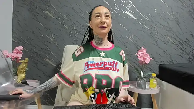 Rayanablackandwhite online show from 11/27/25, 08:09