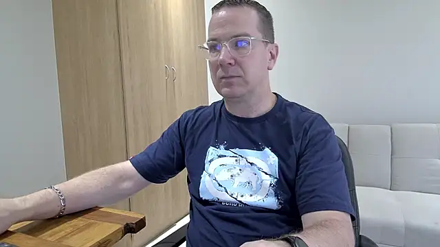 BrettJ81 online show from 12/16/25, 12:31