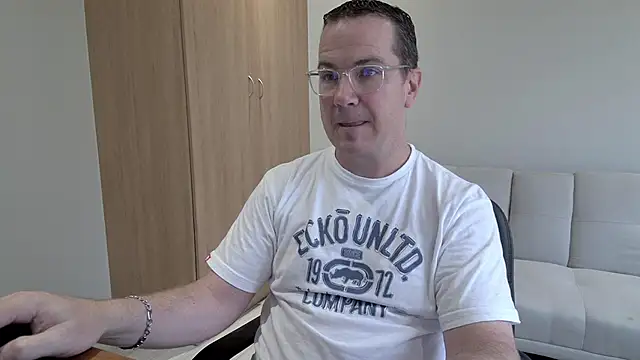 BrettJ81 online show from 01/15/26, 12:52