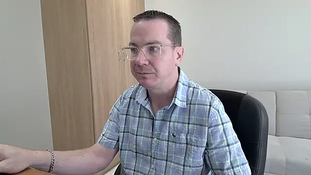 BrettJ81 online show from 09/20/25, 10:53