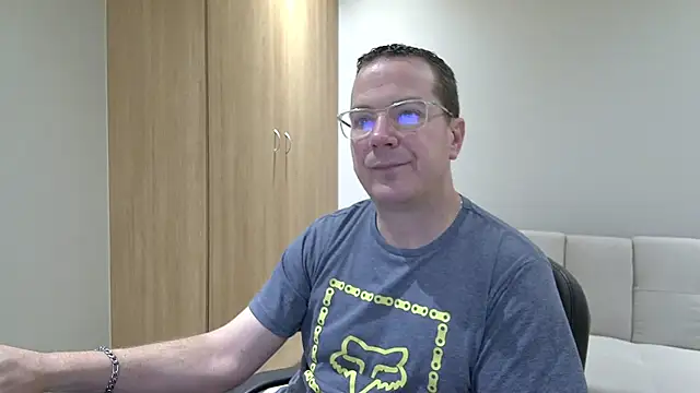 BrettJ81 online show from 10/07/25, 04:30