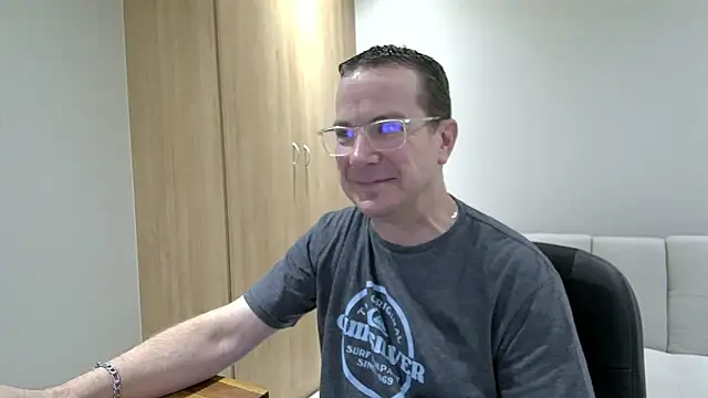 BrettJ81 online show from 03/12/25, 04:02