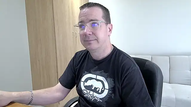 BrettJ81 online show from 09/19/25, 01:48