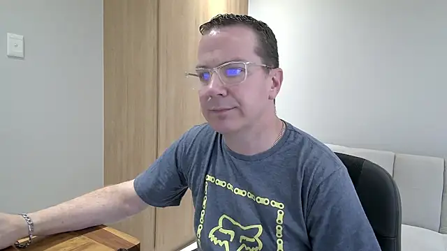 BrettJ81 online show from 12/12/24, 02:11