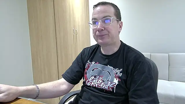 BrettJ81 online show from 11/06/25, 02:54