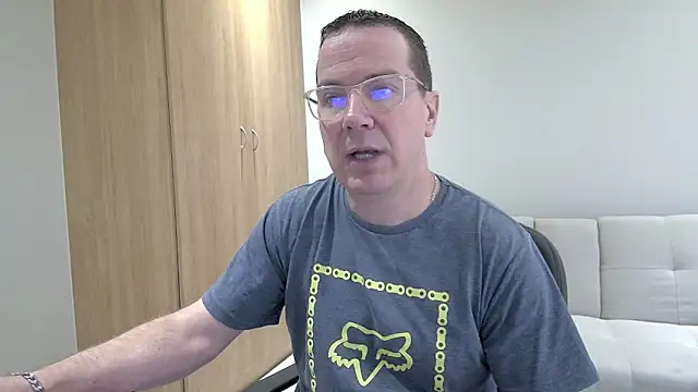 BrettJ81 online show from 09/27/25, 11:27