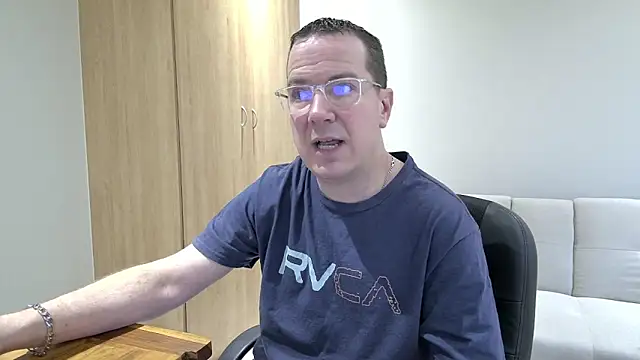 BrettJ81 online show from 10/21/25, 03:55