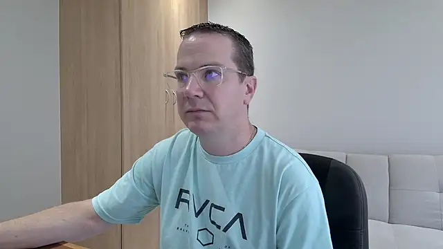 BrettJ81 online show from 02/09/25, 11:36