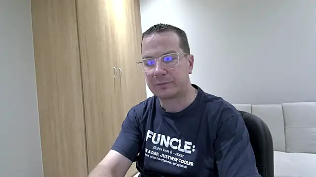 BrettJ81 online show from 10/14/25, 04:29