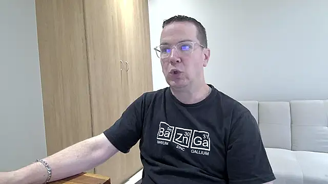 BrettJ81 online show from 11/16/25, 12:54