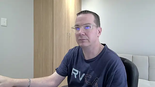 BrettJ81 online show from 10/12/25, 01:23