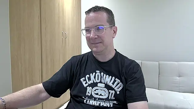 BrettJ81 online show from 11/27/25, 01:00