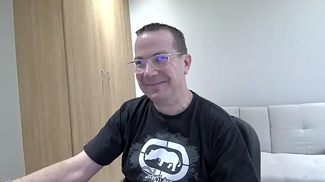 BrettJ81 online show from 10/13/25, 03:02