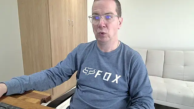 BrettJ81 online show from 06/05/26, 02:01
