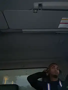 Snapshot of Diosn111 chatting on 12/14/25, 11:49 Diosn111 online show from 12/14/25, 11:49