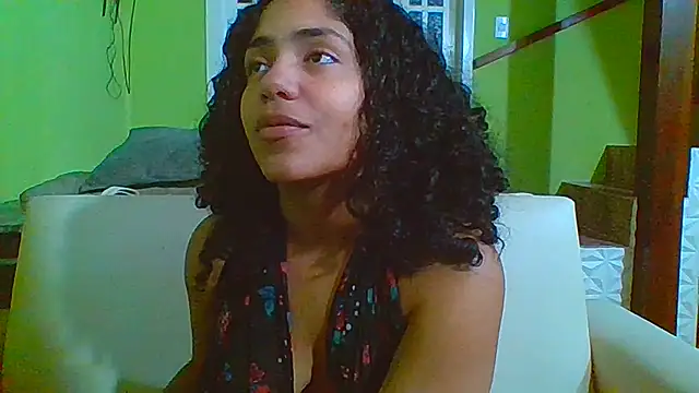 Snapshot of savanahottie chatting on 07/05/26, 04:06 savanahottie online show from 07/05/26, 04:06