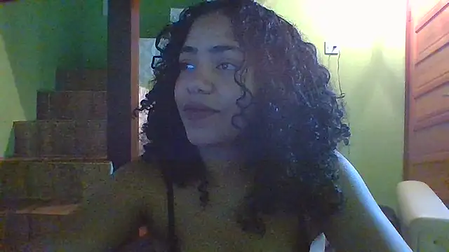 Snapshot of savanahottie chatting on 08/02/26, 06:12 savanahottie online show from 08/02/26, 06:12