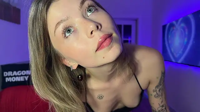Aliceimhorny online show from 02/18/25, 05:09