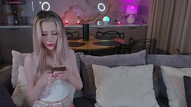 Lexitey online show from 11/14/25, 07:17