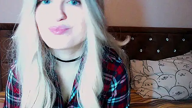 Sara4uu online show from 11/30/25, 02:18